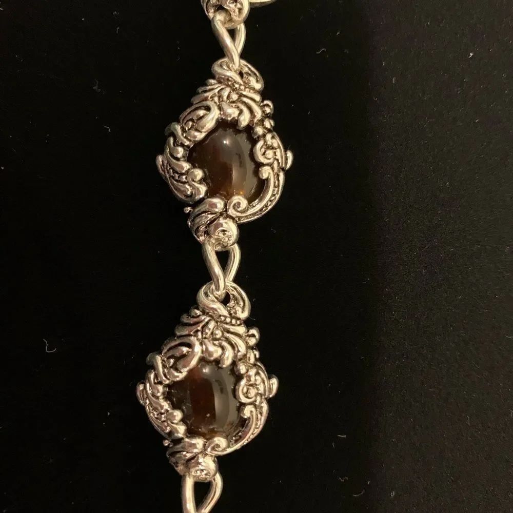 Bracelets - Picture 9 of 14